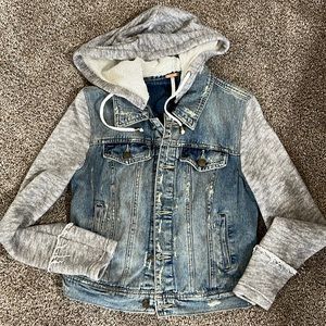 Free people xs jean jacket worn once